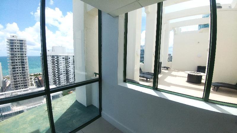 The Casablanca On The Ocean West Tower Hotel Miami Beach Ngoại thất bức ảnh